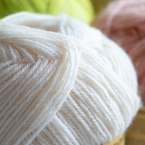 Regia . Uni 4-fädig . Fil à Chaussettes 100g