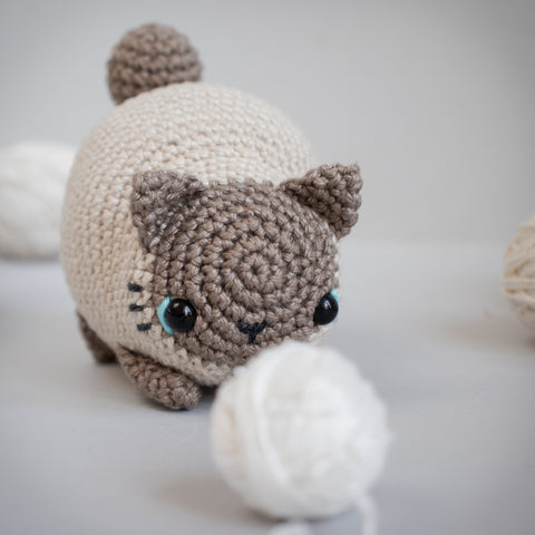 Crochet Pattern . Purring Cat . Vibrating Sensory Toy