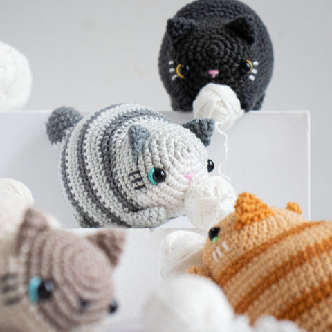 Crochet Pattern . Purring Cat . Vibrating Sensory Toy