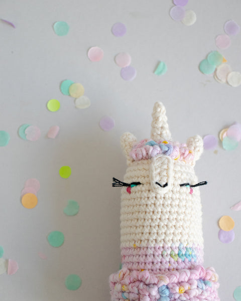Unicorn Crochet Pattern "Vivienne Westwool" . Lalylala for We Are Knitters