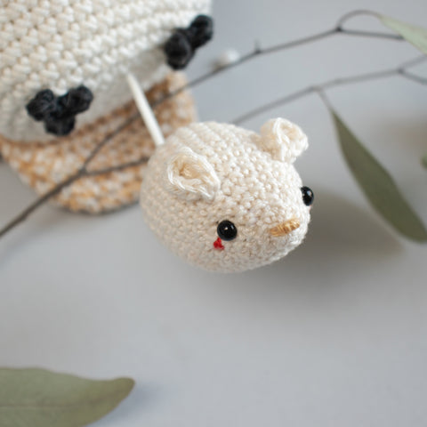 Patron au crochet. Chouette Olivia . Jouet musical