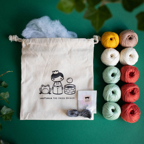 Kit de Crochet . Le Prince Crapaud . Jouet Matryoshka