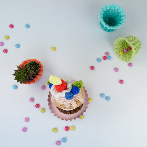 Amigurumi Crochet Pattern . Pincushion Cupcake Ella