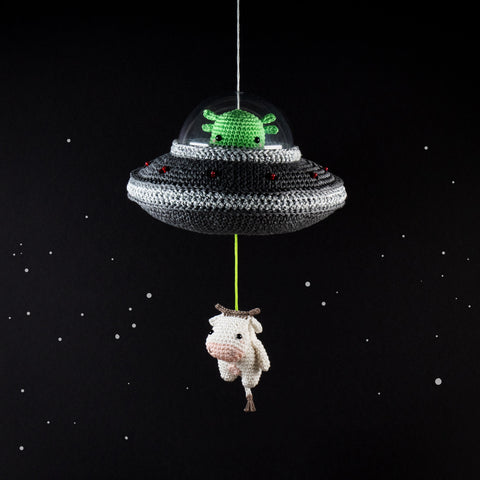 Crochet Pattern . Flying Saucer . Musical Toy