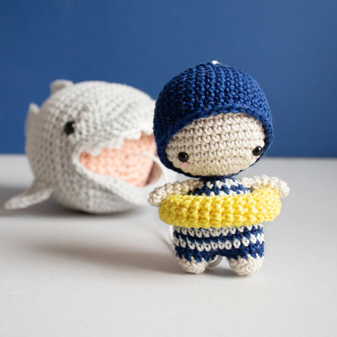 Patron au Crochet . Gros Poisson . Jouet Musical