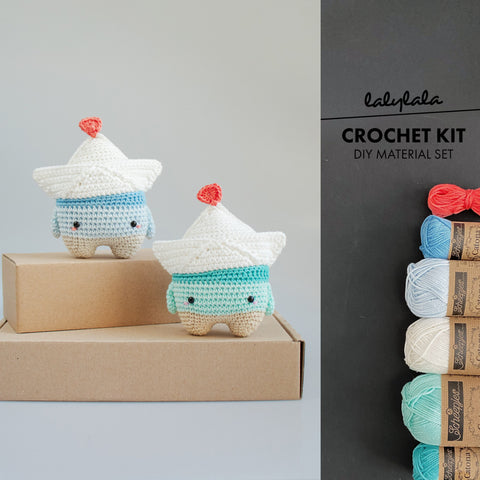 Amigurumi Crochet Kit . Paperboat Fiete