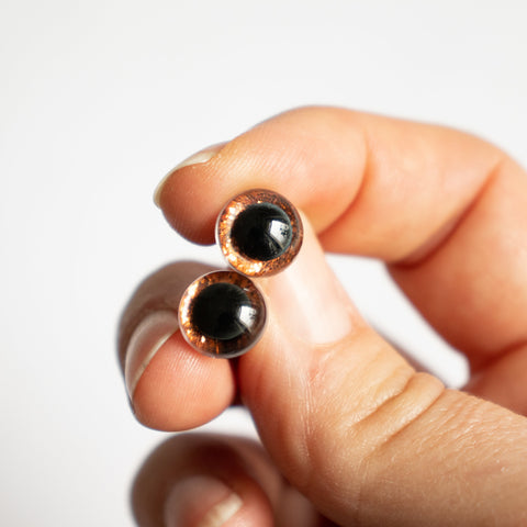 3D-Sicherheitsaugen . Glitzeraugen mit Glitter