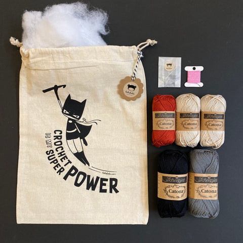 Crochet Kit . BatCat . Superherumi