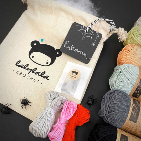 Amigurumi Crochet Kit . Halloween