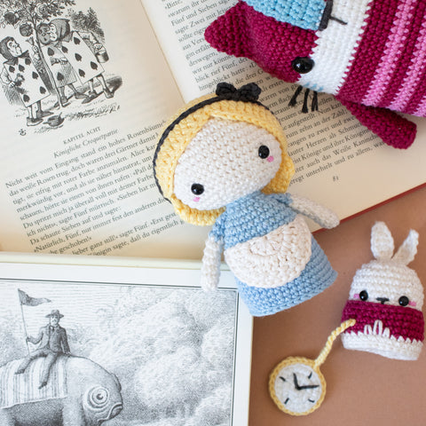 Crochet Pattern . Alice in Wonderland . Matyoshka
