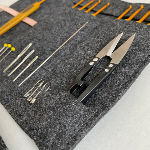 Amigurumi Crochet Hook Set . 9x Clover Soft Touch 2-4 mm plus Extras