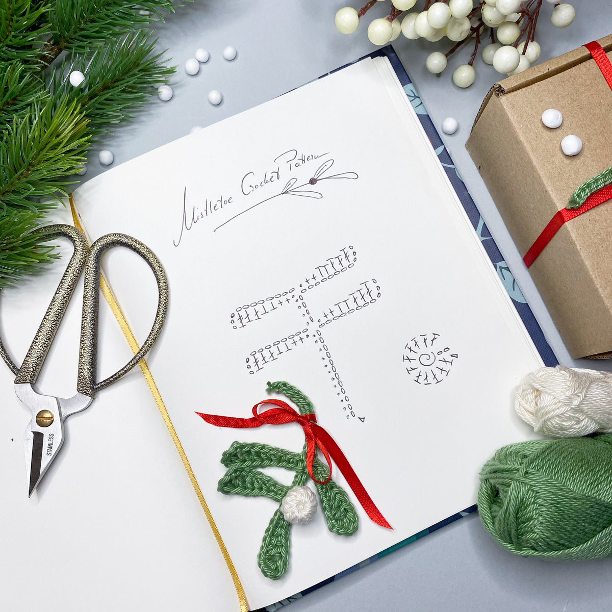 Mistletoe Express Free Pattern - Mistletoe Ornament – Lalylala Amigurumi