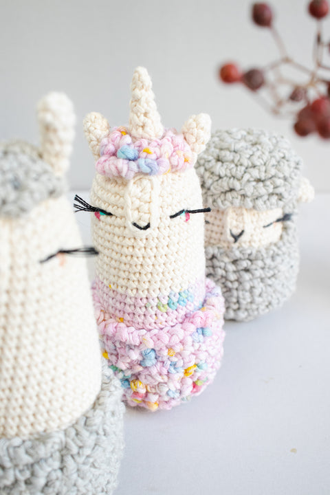 Unicorn Crochet Pattern "Vivienne Westwool" . Lalylala for We Are Knitters
