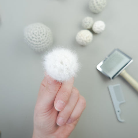 Brosse douce pour Amigurumi avec Nettoyeur de Bosse