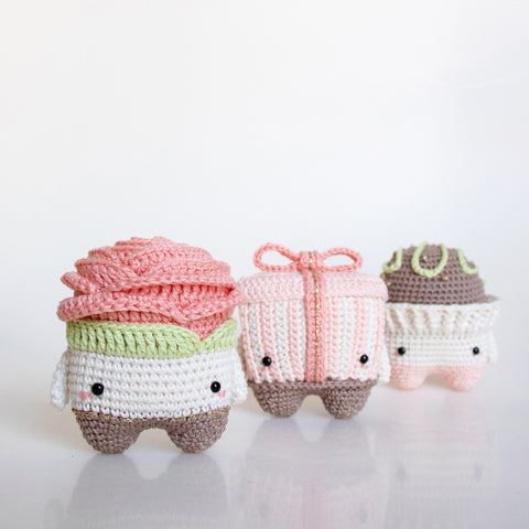 Amigurumi Crochet Pattern . Valentine's Day