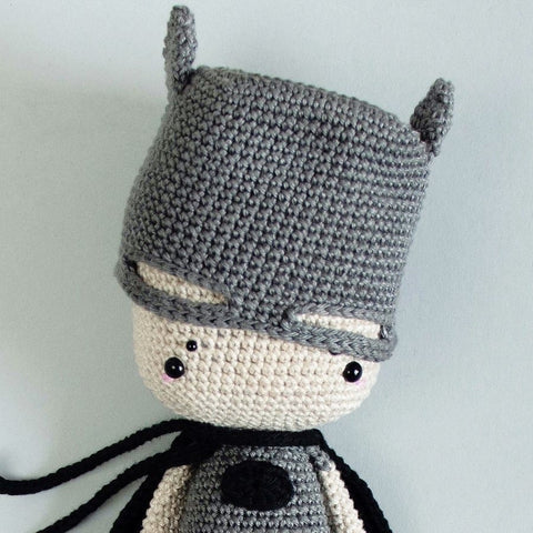Crochet Pattern . BatCat . Superherumi