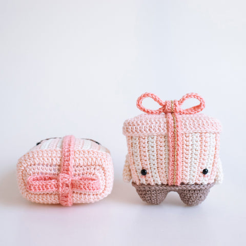 Amigurumi Crochet Kit . Valentine's Day