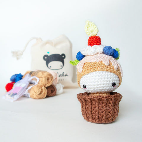 Kit de Crochet . Pelote à épingles Cupcake Ella