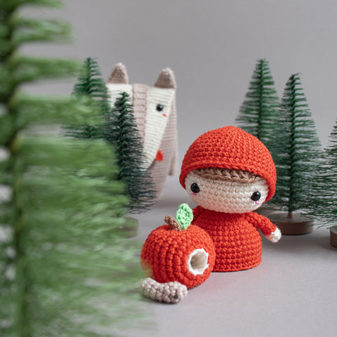 Crochet Kit . Red Riding Hood . Matryoshka Toy